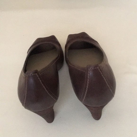 Ecco Peek-A-Boo Toe Heels - Picture 4 of 7